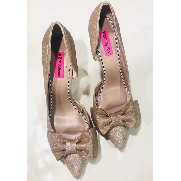 betsey johnson gold bow heels